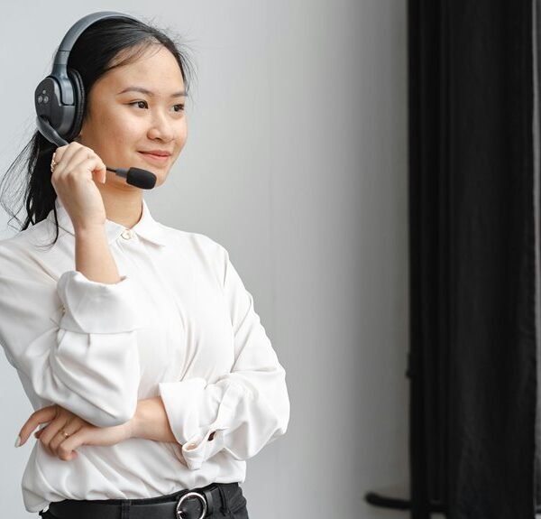 Trusted Tech Contact 050 2018 5950 Professional Corporate Support